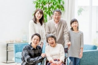 ご家族や介護される皆様へ ご家族や介護される皆様へ